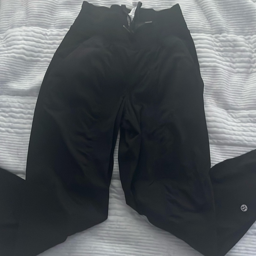 COPY - Lululemon black joggers size:0 lightly worn and no scratches or marks